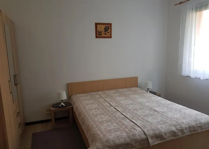 Lenka * Nová Role